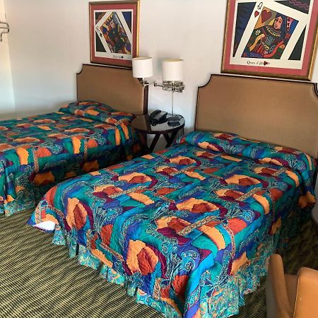 Deluxe Inn אוסטין מראה חיצוני תמונה