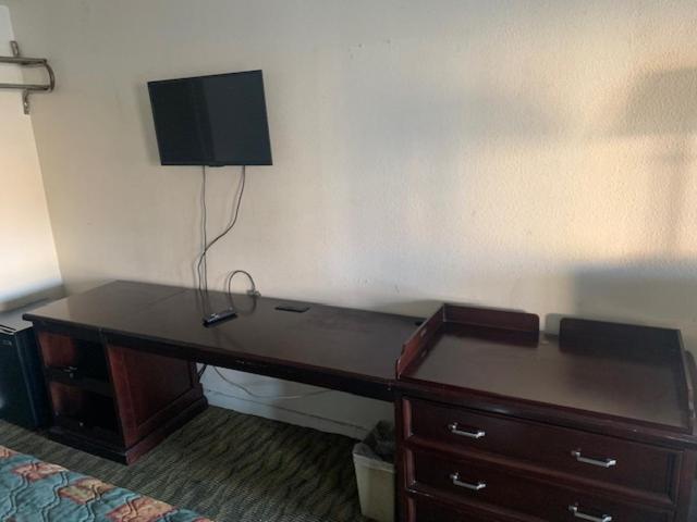 Deluxe Inn אוסטין מראה חיצוני תמונה