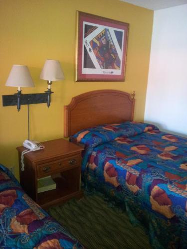 Deluxe Inn אוסטין מראה חיצוני תמונה